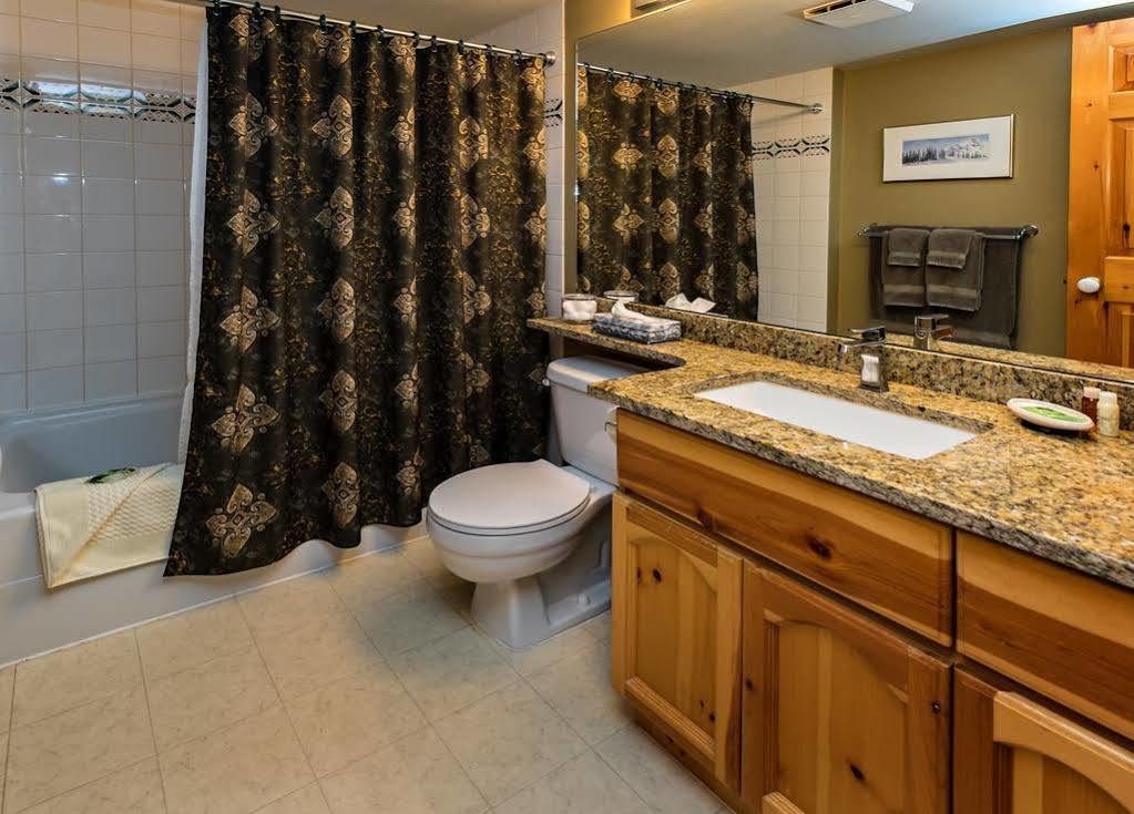 Westwind Properties At Valhalla Whistler Dış mekan fotoğraf